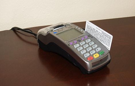 信用卡逾期一年半找銀行協(xié)商