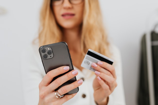 平安銀行信用卡協(xié)商電話多少？平安銀行信用卡有幾天還款寬限期？