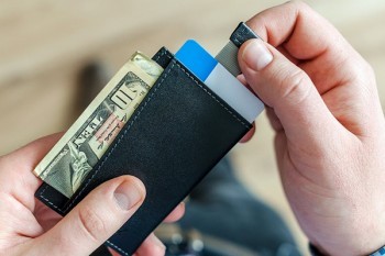 信用卡逾期超過(guò)5萬(wàn)一定會(huì)坐牢嗎