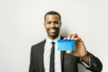 信用卡可以申請延期還款嗎