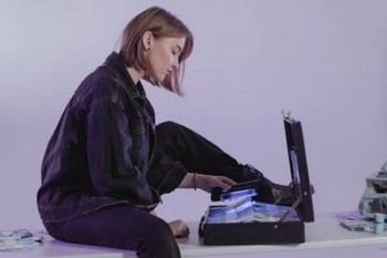工商信用卡逾期兩年多沒聯(lián)系奇怪嗎？有什么影響？