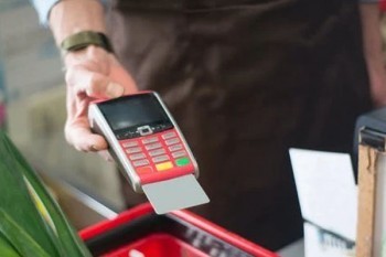 招行信用卡分期利息是多少？可以提前還款嗎？