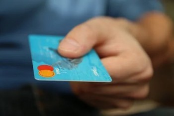 銀行起訴信用卡逾期流程是什么？多久會被起訴？