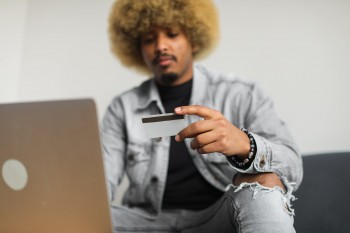 信用卡可以每個月還最低還款嗎？最低還款有什么要點？