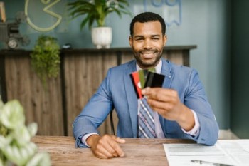 信用卡逾期怎么貸款？信用卡逾期哪些情況可以貸款？