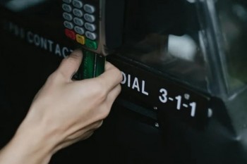 信用卡逾期多久會被?？?？逾期怎么辦？
