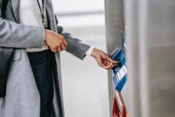 查信用卡欠款怎么查詢？欠款影響房貸嗎？