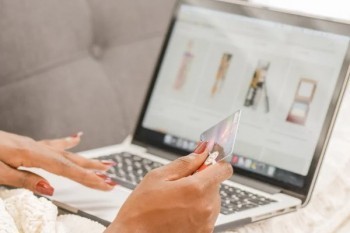 中信信用卡已逾期兩年多會(huì)坐牢嗎？沒有錢怎么辦？