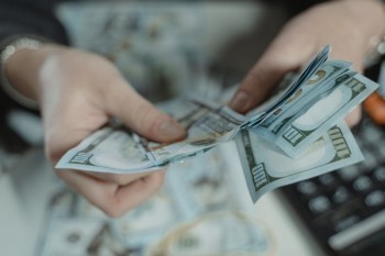 銀行信用卡逾期后利息太高怎么辦？怎么跟銀行協(xié)商？