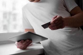 如果欠銀行信用卡無(wú)力償還怎么辦？會(huì)不會(huì)坐牢呢？