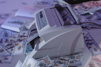 信用卡忘記還了逾期15天怎么辦？有什么影響？