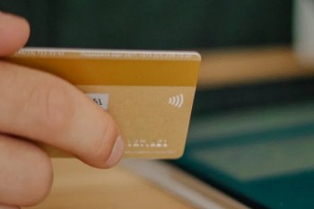 信用卡第三方協(xié)商還款可靠嗎