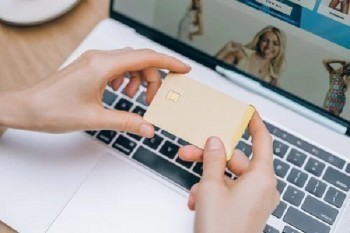 信用卡逾期影響公積金貸款嗎？逾期影響車貸嗎？