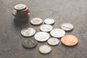 欠信用卡多少錢會被起訴坐牢