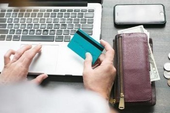 信用卡忘記還款逾期兩天有影響嗎？信用卡還貸逾期兩天怎么辦？