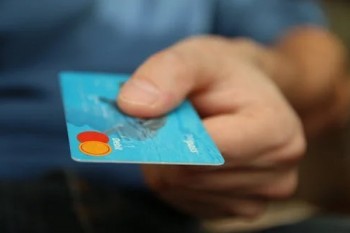 信用卡催收上門調(diào)查合法嗎