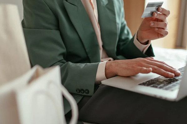 信用卡逾期被銀行起訴了還能協(xié)商嗎？有什么后果？