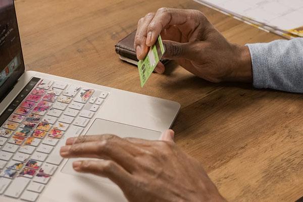 興業(yè)信用卡好申請嗎？多久能辦下來？