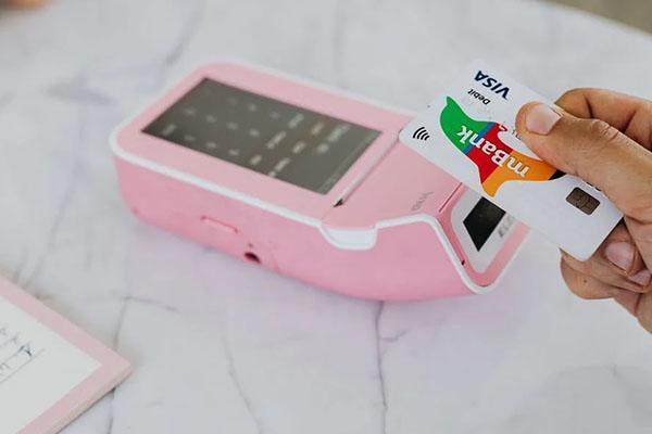 信用卡逾期能貸款買車嗎？能辦銀行卡嗎？