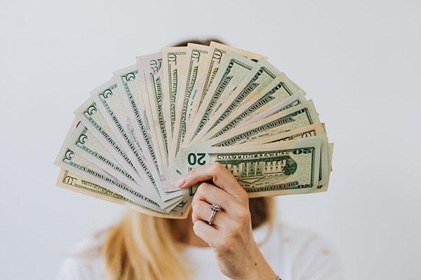 農(nóng)商銀行信用卡申請(qǐng)?jiān)趺崔k理？需要什么條件？