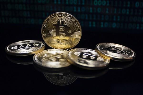 信用卡到期被拒絕續(xù)卡怎么辦？會(huì)自動(dòng)注銷嗎？