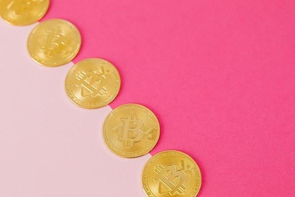 信用卡疫情延期一個月會影響信用嗎？逾期一個月會怎么樣？