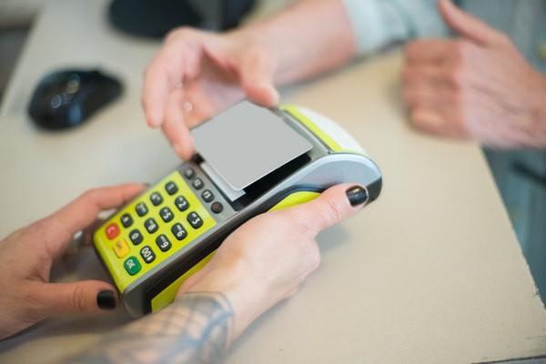 如何與銀行談停息掛賬？信用卡逾期多少金額被起訴？