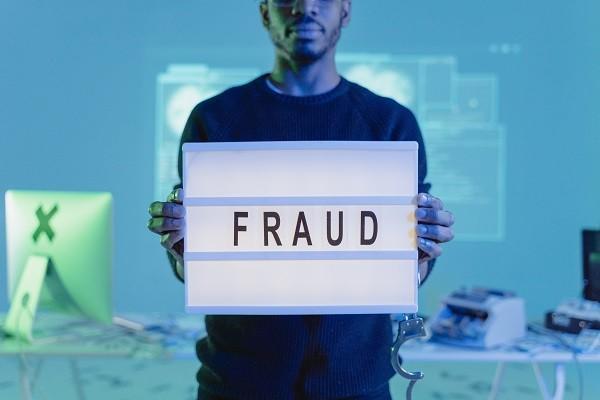 信用卡辦理掛賬停息怎么申請？逾期怎么恢復信用？