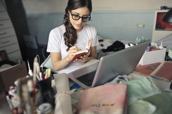 借唄逾期信用多久可以恢復(fù)？多久會(huì)聯(lián)系家人？