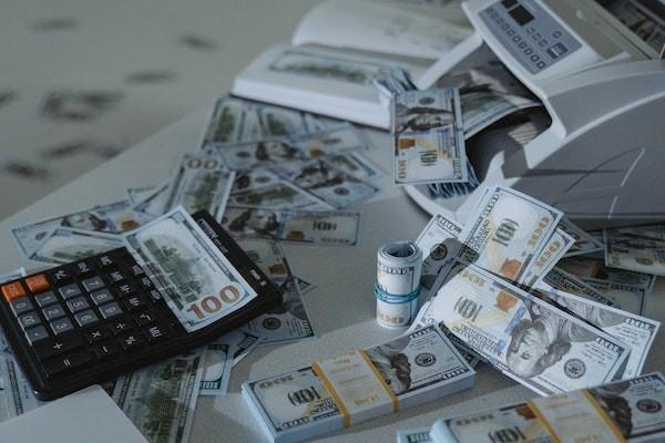 中國(guó)銀行信用卡逾期利率怎么算？怎么和銀行協(xié)商？