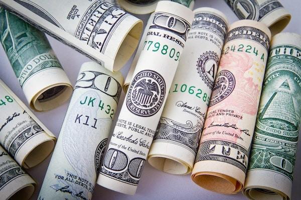 花唄逾期還款后可以在銀行辦理貸款嗎？逾期的后果有哪些？