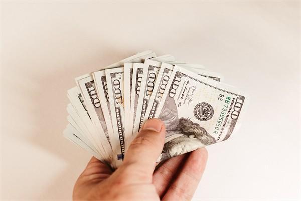 信用卡能延期三年后還嗎？逾期可以協(xié)商延期嗎？