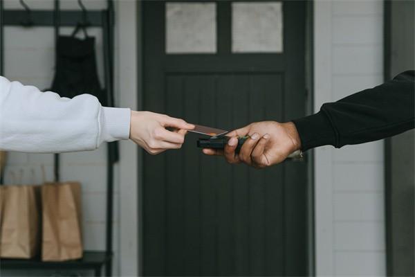 花唄逾期打電話給家里人催收合法嗎