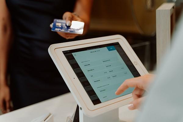 平安銀行信用卡協(xié)商還款電話是多少？協(xié)商流程是什么