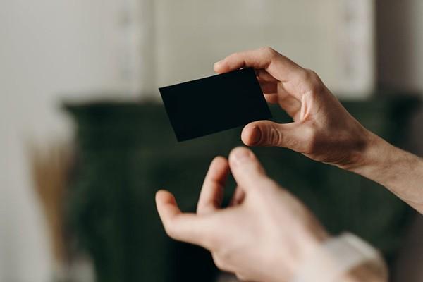 平安信用卡逾期了協(xié)商電話多少？逾期了協(xié)商不同意怎么辦