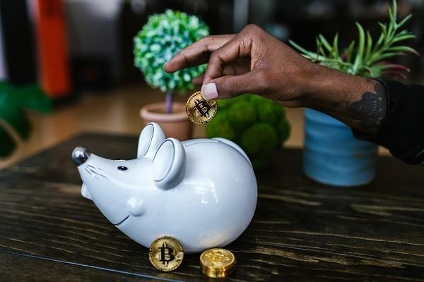 度小滿如何用別人銀行卡還款？上信用嗎？