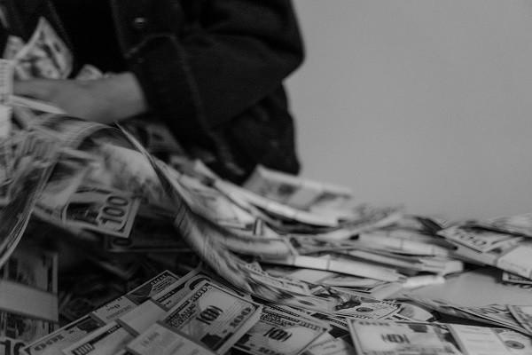 網(wǎng)貸逾期結(jié)清后幾年可以辦信用卡？逾期結(jié)清后信用多久恢復(fù)？