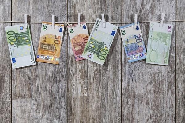 中信銀行貸款提前還款違約金是多少？提前還款利息怎么算？