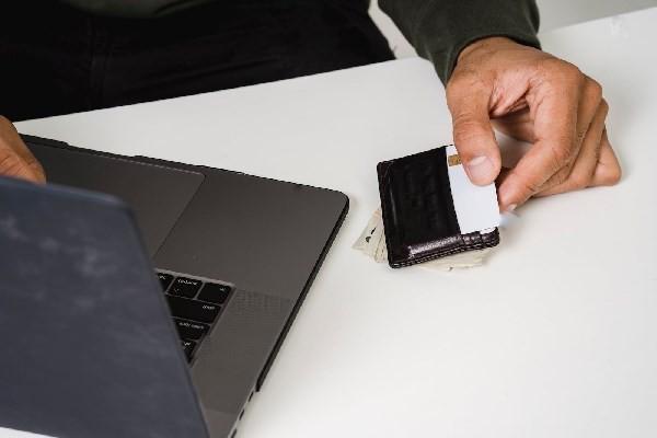 網貸逾期多久會被凍結微信？會影響信用問題嗎？
