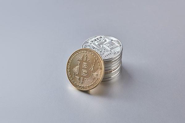 農(nóng)商銀行逾期貸款怎么處理？多久產(chǎn)生不良的后果？