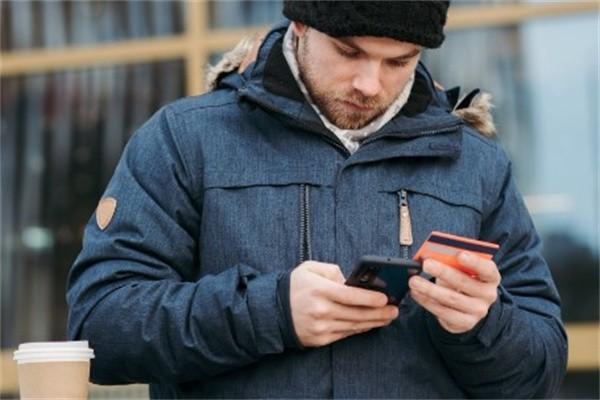 工行信用卡逾期天天打電話騷擾怎么解決？騷擾父母合法嗎？