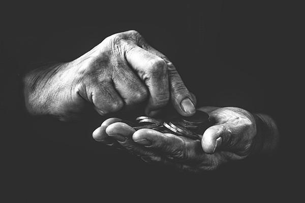 網(wǎng)貸快逾期了怎么辦？會(huì)上門(mén)催收嗎？